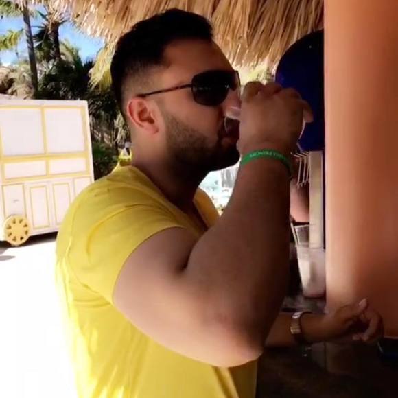 Meet your Posher, Gautam - Picture 1 of 1